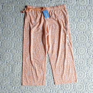 Jockey Cropped Floral Giraffe Pattern Pajama Pants